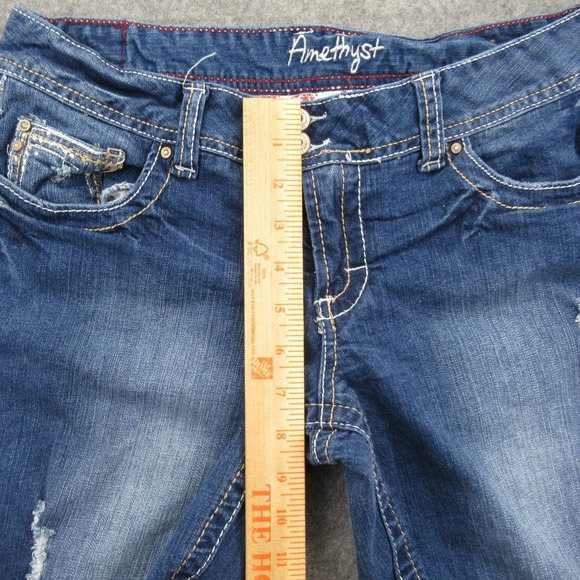 Amethyst Women's Capri Jeans Blue Distressed Stretch Size 11 Audrina - Picture 7 of 14